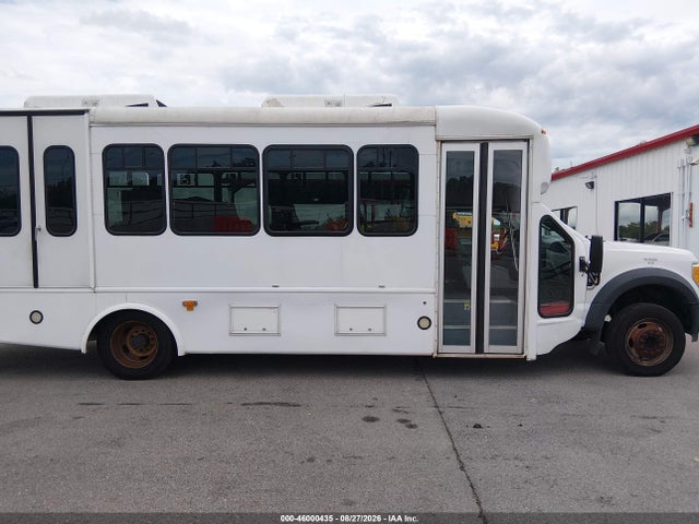 Ford F-550 Chassis Xl 2017 1FDAF5GY3HEE87197 Image 13