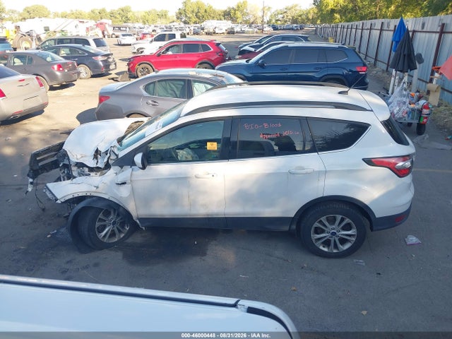 2017 Ford Escape Se მანქანა იყიდება აუქციონზე, vin: 1FMCU9GD1HUA51456, აუქციონის ნომერი: 46000448