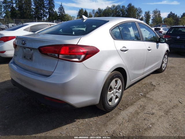 KIA FORTE LX 2017 3KPFK4A74HE029639 Image 4