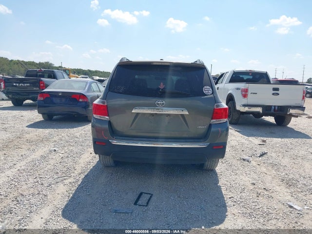 46000556 :رقم المزاد ، 5TDBK3EH7BS074308 vin ، 2011 Toyota Highlander Base V6 مزاد بيع