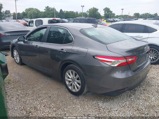 2020 Toyota Camry Le მანქანა იყიდება აუქციონზე, vin: 4T1C11AK8LU878137, აუქციონის ნომერი: 46000560