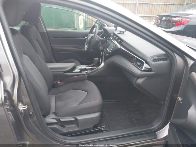 2020 Toyota Camry Le მანქანა იყიდება აუქციონზე, vin: 4T1C11AK8LU878137, აუქციონის ნომერი: 46000560