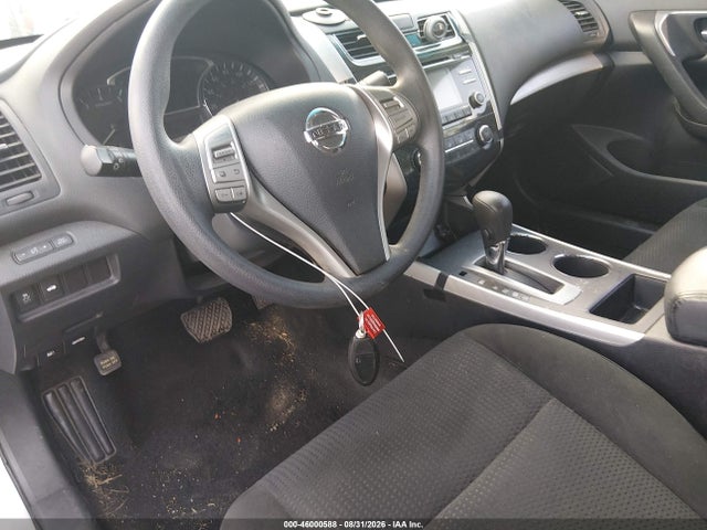 2015 Nissan Altima 2.5 S მანქანა იყიდება აუქციონზე, vin: 1N4AL3AP4FC570900, აუქციონის ნომერი: 46000588