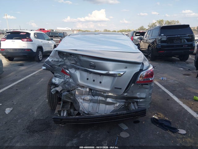 2015 Nissan Altima 2.5 S მანქანა იყიდება აუქციონზე, vin: 1N4AL3AP4FC570900, აუქციონის ნომერი: 46000588