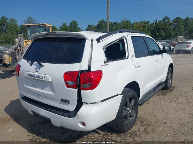 Toyota Sequoia Sr5 5.7l V8 2014 5TDBY5G10ES102576 Image 6