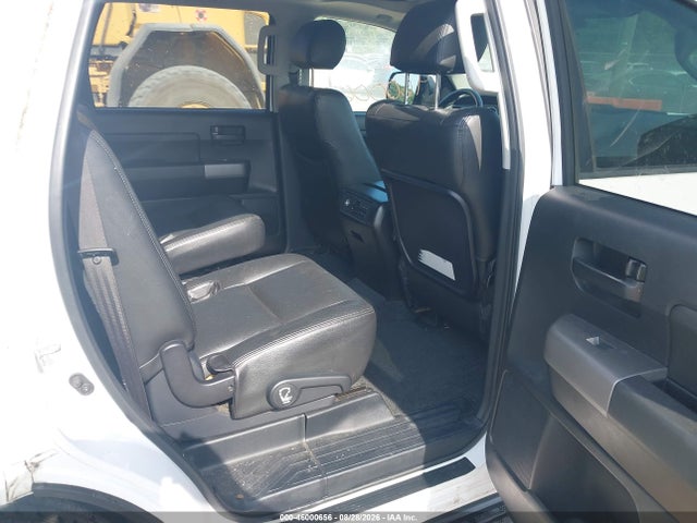 Toyota Sequoia Sr5 5.7l V8 2014 5TDBY5G10ES102576 Image 8