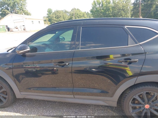 46000685 :رقم المزاد ، KM8J33A23HU524420 vin ، 2017 Hyundai Tucson Night مزاد بيع