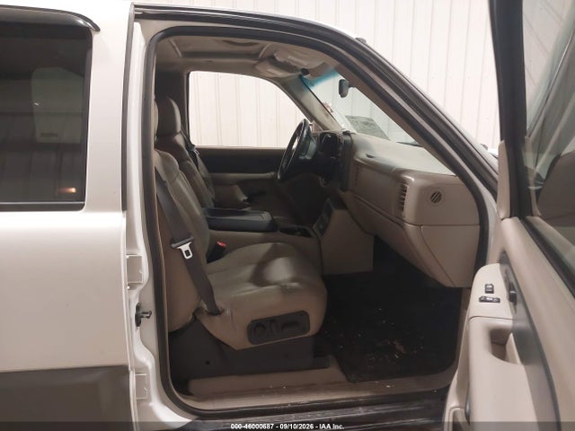 Продаж на аукціоні авто 2002 Chevrolet Avalanche 1500, vin: 3GNEK13T82G131632, номер лоту: 46000687