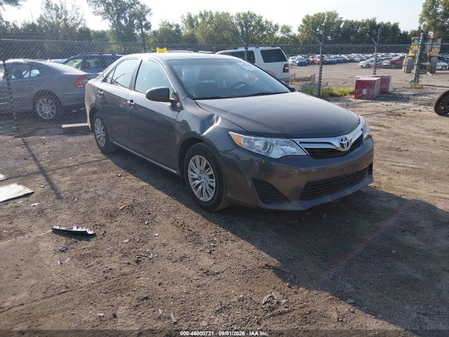 46000721 :رقم المزاد ، 4T4BF1FK7CR227741 vin ، 2012 Toyota Camry Le مزاد بيع