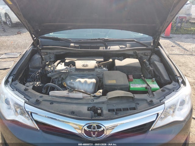 46000721 :رقم المزاد ، 4T4BF1FK7CR227741 vin ، 2012 Toyota Camry Le مزاد بيع