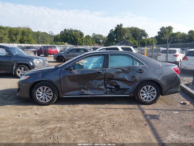 46000721 :رقم المزاد ، 4T4BF1FK7CR227741 vin ، 2012 Toyota Camry Le مزاد بيع