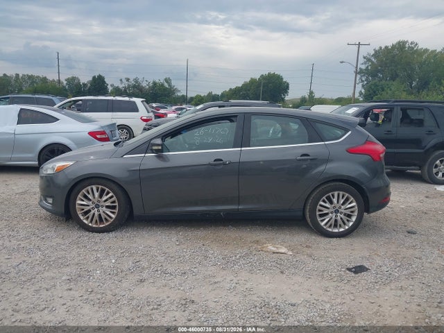 46000735 :رقم المزاد ، 1FADP3N20HL243557 vin ، 2017 Ford Focus Titanium مزاد بيع
