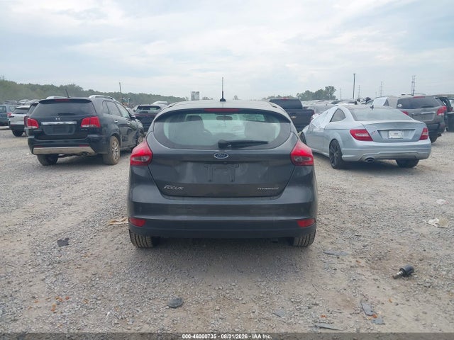 46000735 :رقم المزاد ، 1FADP3N20HL243557 vin ، 2017 Ford Focus Titanium مزاد بيع