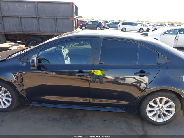 46000738 :رقم المزاد ، 5YFHPMAEXNP300819 vin ، 2022 Toyota Corolla Le مزاد بيع