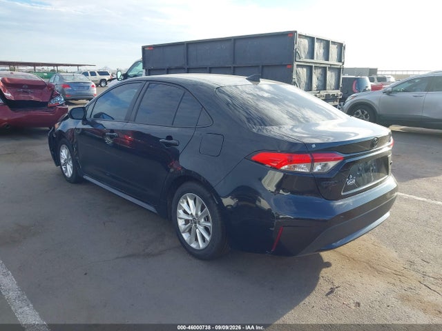 46000738 :رقم المزاد ، 5YFHPMAEXNP300819 vin ، 2022 Toyota Corolla Le مزاد بيع
