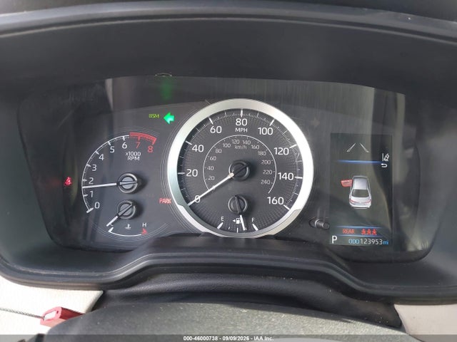 46000738 :رقم المزاد ، 5YFHPMAEXNP300819 vin ، 2022 Toyota Corolla Le مزاد بيع