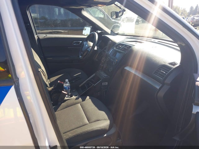 Ford Police Interceptor Utility 2018 1FM5K8AR9JGC56606 Image 5