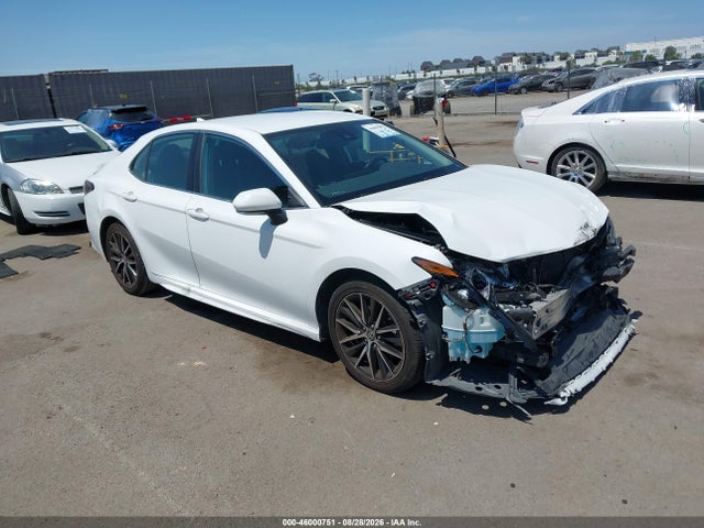 Продаж на аукціоні авто 2021 Toyota Camry Se, vin: 4T1T11AK4MU523533, номер лоту: 46000751
