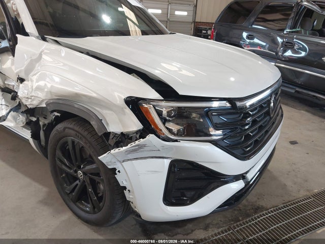2025 Volkswagen Atlas Cross Sport 2.0t Sel R-line Black მანქანა იყიდება აუქციონზე, vin: 1V2AE2CA4SC210008, აუქციონის ნომერი: 46000768