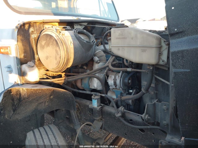 46000785 :رقم المزاد ، 1HTSDAAM2XH628435 vin ، 1999 International 4000 4900 مزاد بيع