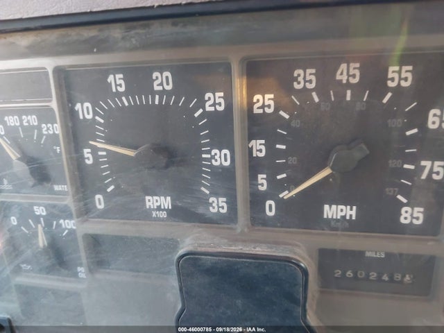 46000785 :رقم المزاد ، 1HTSDAAM2XH628435 vin ، 1999 International 4000 4900 مزاد بيع