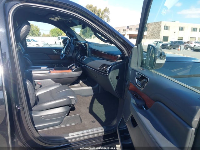 Продажа на аукционе авто 2023 Lincoln Navigator Standard L, vin: 5LMJJ3MG1PEL13879, номер лота: 46000805
