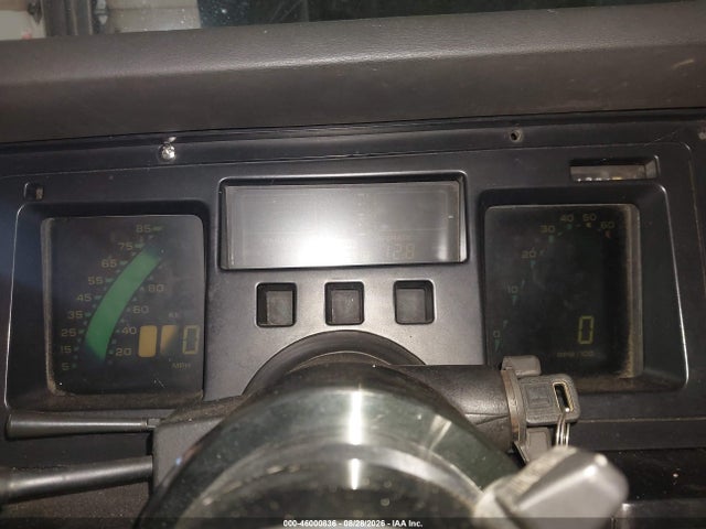 46000836 :رقم المزاد ، 1G1YY2184K5100760 vin ، 1989 Chevrolet Corvette مزاد بيع
