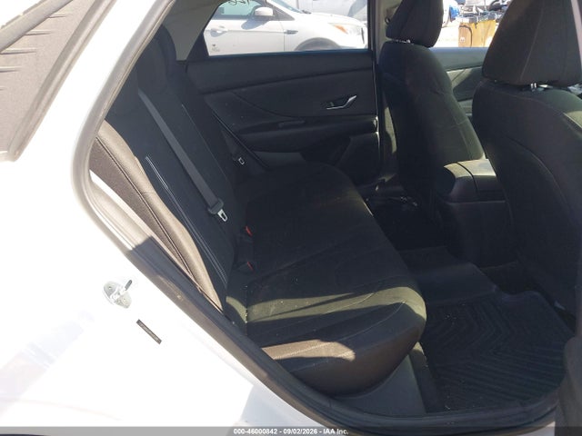 5NPLM4AG9PH095238 Hyundai ELANTRA SEL