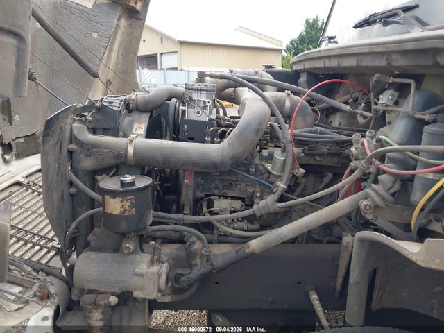 Продажа на аукционе авто 1998 Freightliner Medium Conventional Fl70, vin: 1FV6HLAC2WH956673, номер лота: 46000872