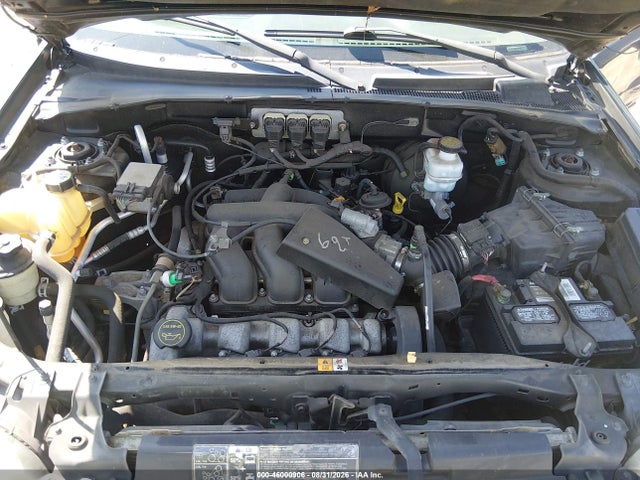2005 Ford Escape Xlt მანქანა იყიდება აუქციონზე, vin: 1FMYU03115KA84008, აუქციონის ნომერი: 46000906