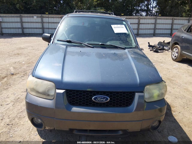 2005 Ford Escape Xlt მანქანა იყიდება აუქციონზე, vin: 1FMYU03115KA84008, აუქციონის ნომერი: 46000906