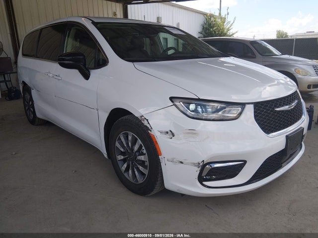 2024 Chrysler Pacifica Hybrid Select მანქანა იყიდება აუქციონზე, vin: 2C4RC1S78RR121957, აუქციონის ნომერი: 46000910