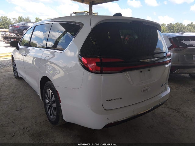 2024 Chrysler Pacifica Hybrid Select მანქანა იყიდება აუქციონზე, vin: 2C4RC1S78RR121957, აუქციონის ნომერი: 46000910