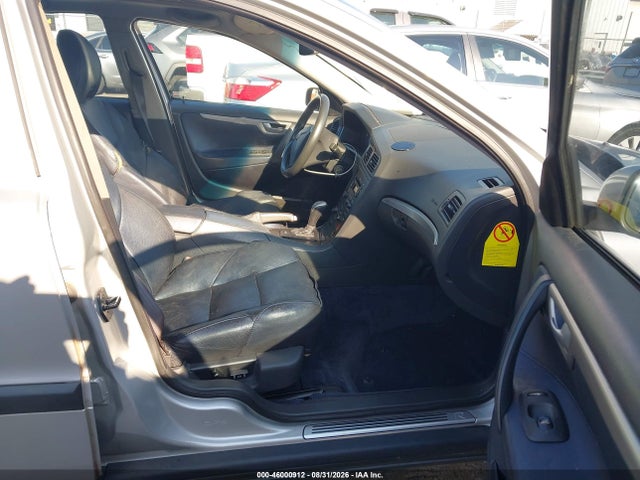 2004 Volvo S60 R მანქანა იყიდება აუქციონზე, vin: YV1RH52Y442420347, აუქციონის ნომერი: 46000912