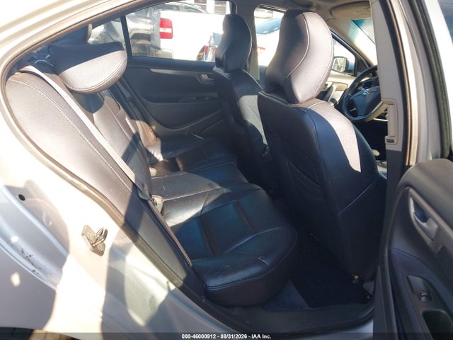 2004 Volvo S60 R მანქანა იყიდება აუქციონზე, vin: YV1RH52Y442420347, აუქციონის ნომერი: 46000912