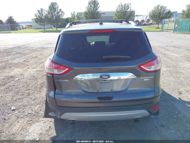 46000918 :رقم المزاد ، 1FMCU9JX1GUC48001 vin ، 2016 Ford Escape Titanium مزاد بيع
