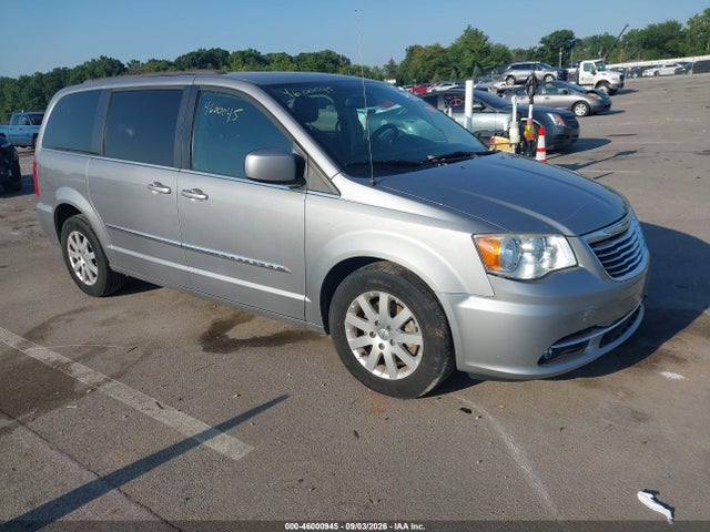 Продаж на аукціоні авто 2015 Chrysler Town & Country Touring, vin: 2C4RC1BG2FR608678, номер лоту: 46000945