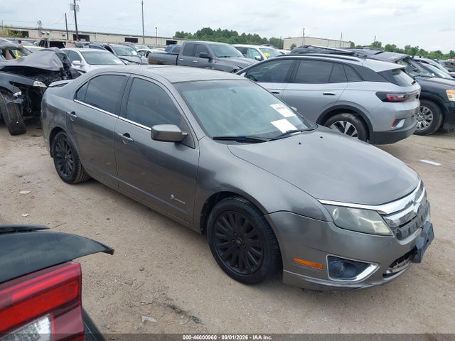 2010 Ford Fusion Hybrid მანქანა იყიდება აუქციონზე, vin: 3FADP0L35AR112545, აუქციონის ნომერი: 46000960