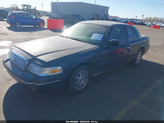 Продаж на аукціоні авто 2005 Ford Crown Victoria, vin: 2FAHP74W05X122104, номер лоту: 46000995