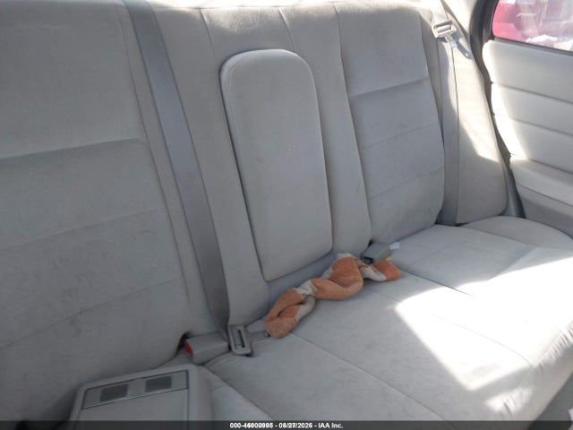 Продаж на аукціоні авто 2005 Ford Crown Victoria, vin: 2FAHP74W05X122104, номер лоту: 46000995