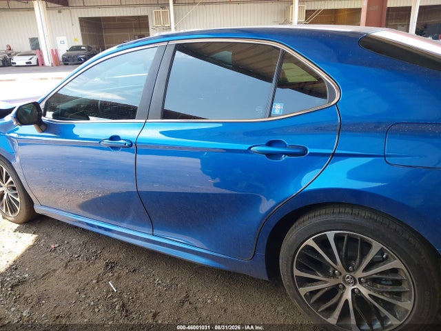 Продажа на аукционе авто 2018 Toyota Camry Se, vin: 4T1B11HK1JU006767, номер лота: 46001031