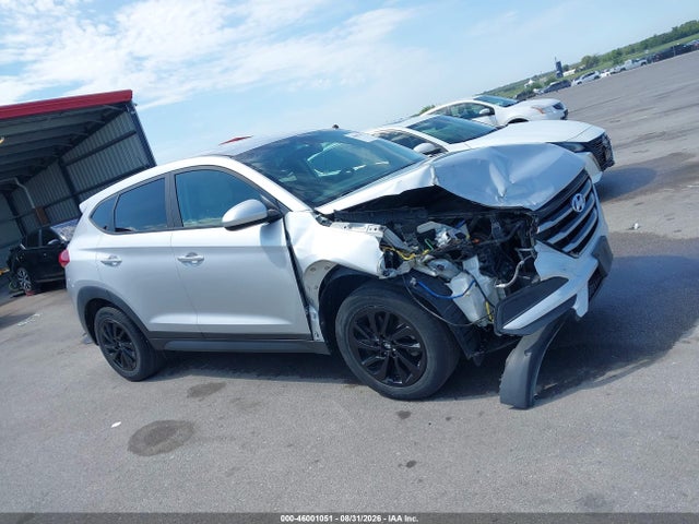 46001051 :رقم المزاد ، KM8J23A43HU514829 vin ، 2017 Hyundai Tucson Se مزاد بيع
