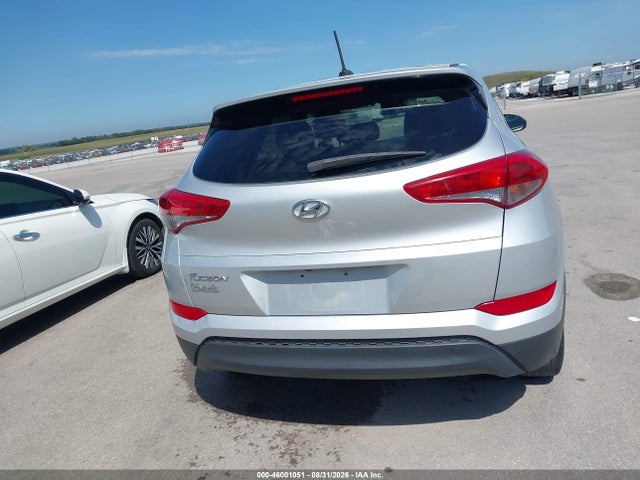 46001051 :رقم المزاد ، KM8J23A43HU514829 vin ، 2017 Hyundai Tucson Se مزاد بيع