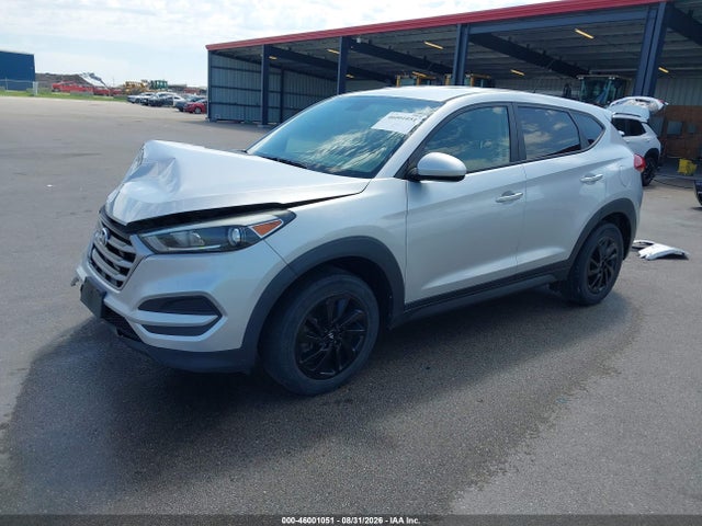 46001051 :رقم المزاد ، KM8J23A43HU514829 vin ، 2017 Hyundai Tucson Se مزاد بيع