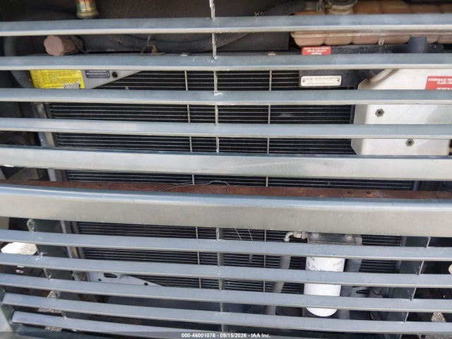 Aukcja sprzedaży 2002 Freightliner Chassis X Line Motor Home, vin: 4UZAAHAK52CJ83604, numer aukcji: 46001076