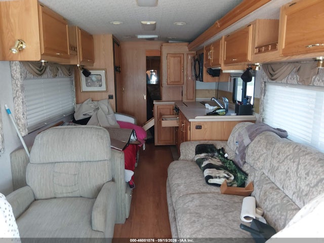 Aukcja sprzedaży 2002 Freightliner Chassis X Line Motor Home, vin: 4UZAAHAK52CJ83604, numer aukcji: 46001076