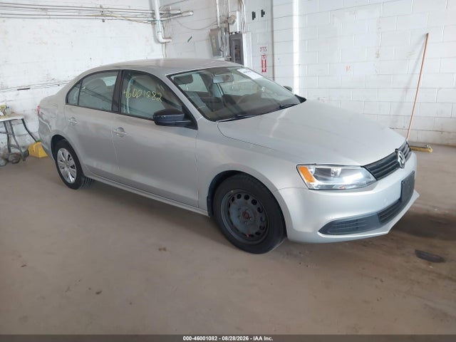 Продаж на аукціоні авто 2012 Volkswagen Jetta 2.0l S, vin: 3VW2K7AJ8CM329806, номер лоту: 46001082