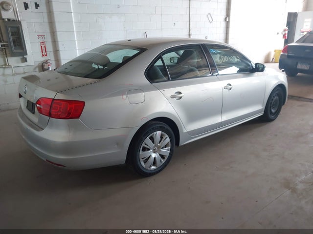 Продаж на аукціоні авто 2012 Volkswagen Jetta 2.0l S, vin: 3VW2K7AJ8CM329806, номер лоту: 46001082