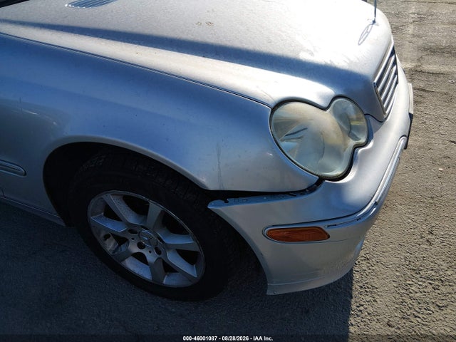 Продаж на аукціоні авто 2005 Mercedes-benz C 240 Luxury, vin: WDBRH61J65F653235, номер лоту: 46001087