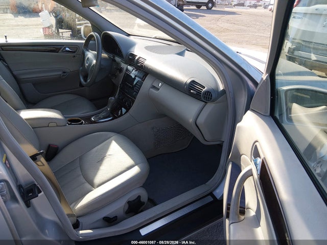 Продаж на аукціоні авто 2005 Mercedes-benz C 240 Luxury, vin: WDBRH61J65F653235, номер лоту: 46001087